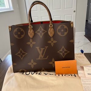 Louis Vuitton OnTheGo Gm tote